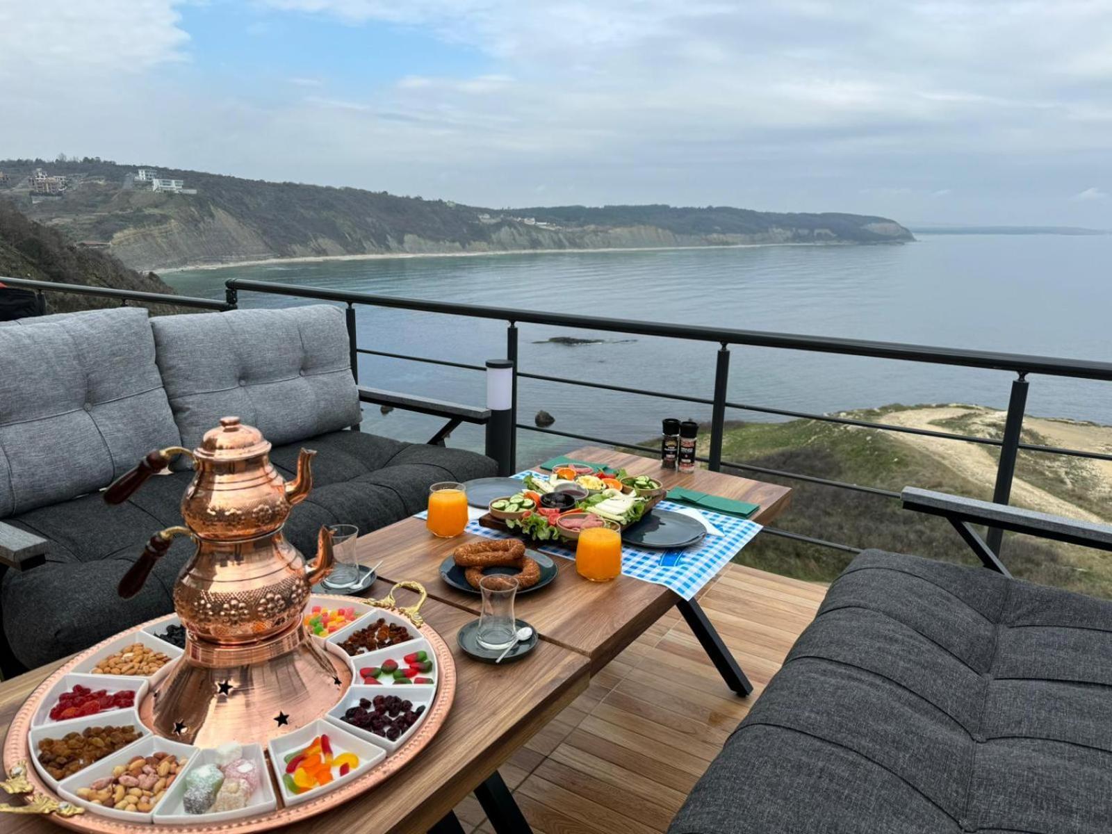 Marina Fener Hotel & Suite Istanbul Exterior photo