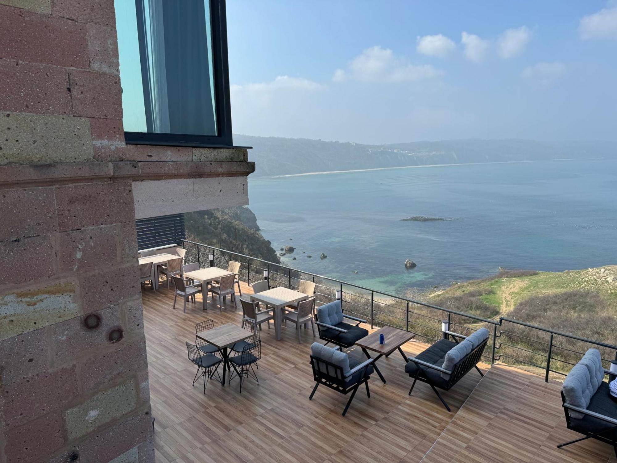 Marina Fener Hotel & Suite Istanbul Exterior photo